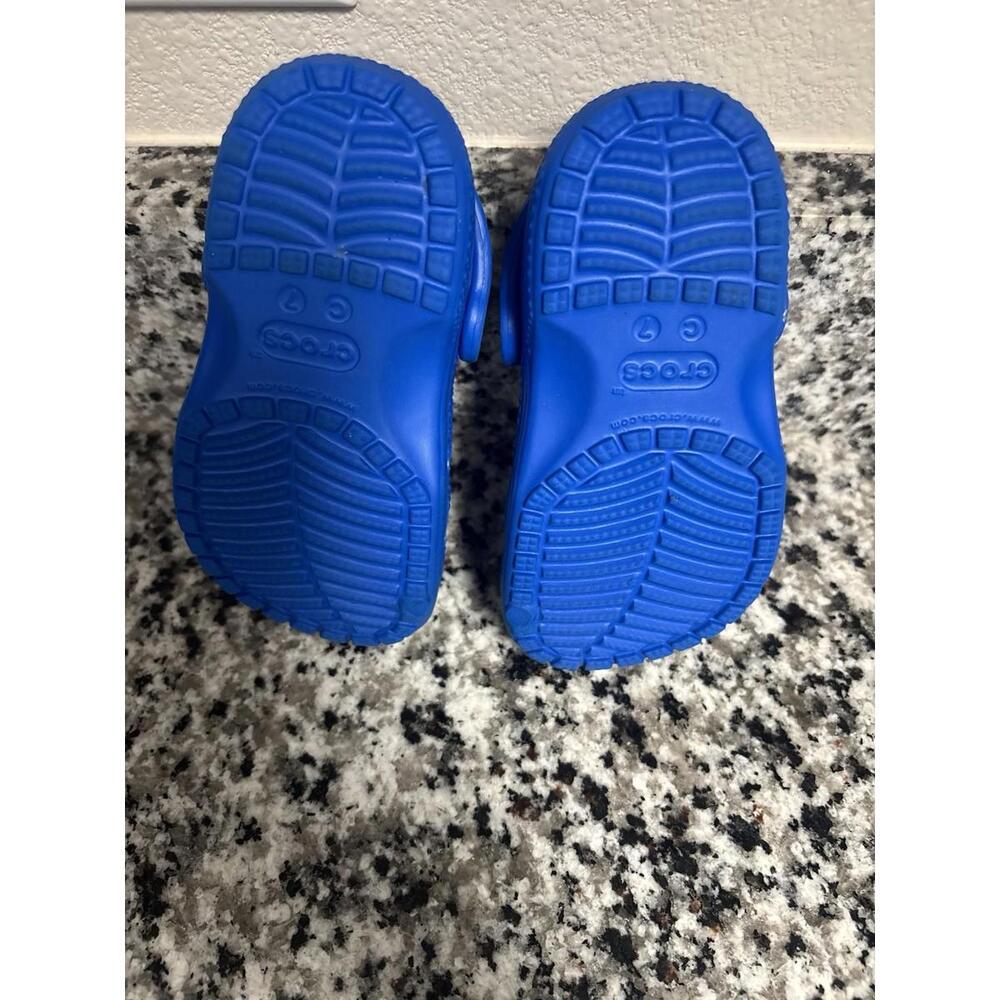 Crocs Blue Classic Clog Slip-On for Kids Size 6c
